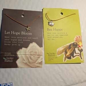 Flower And Bee Necklace Set
